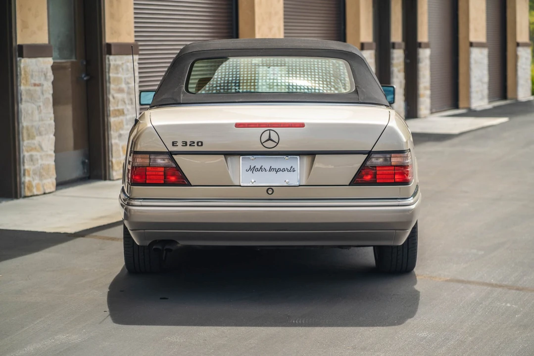 1995 Mercedes-Benz W124 E-Class - Image 28 of 31