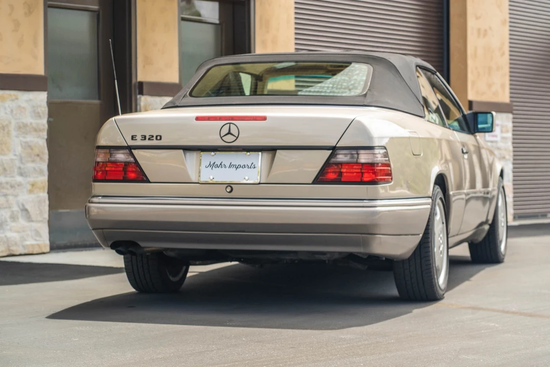 1995 Mercedes-Benz W124 E-Class - Image 22 of 31