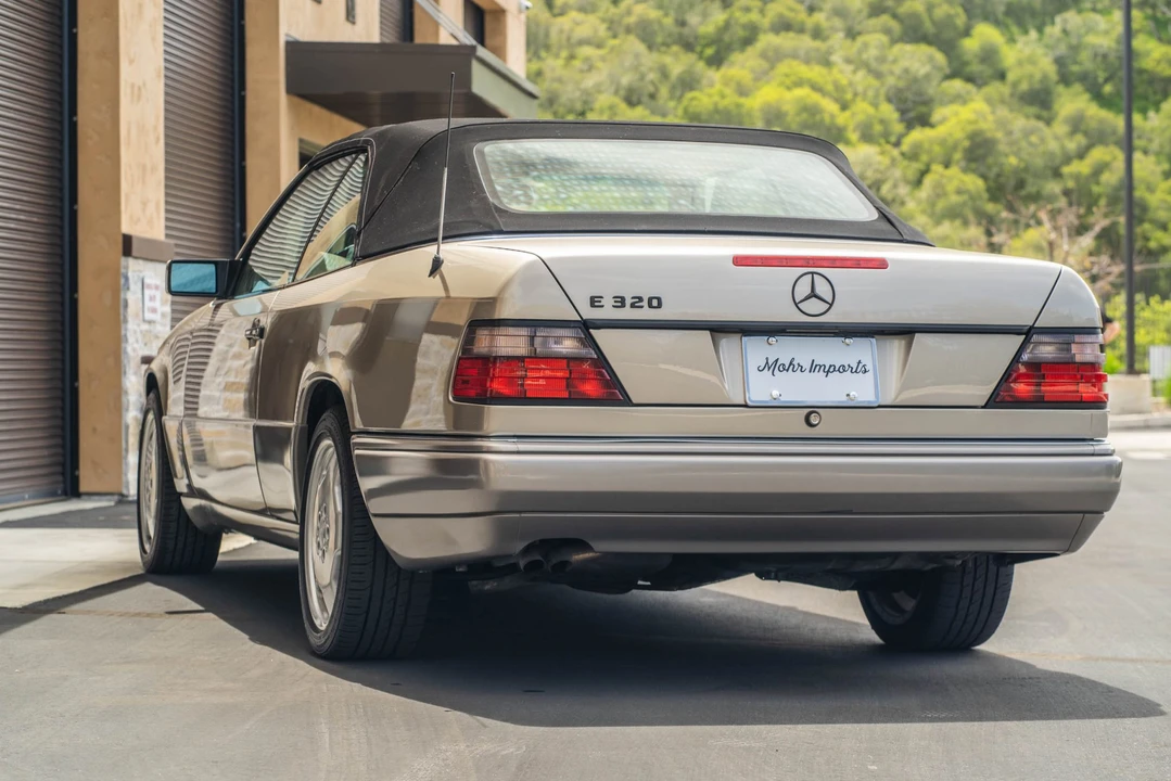 1995 Mercedes-Benz W124 E-Class - Image 23 of 31
