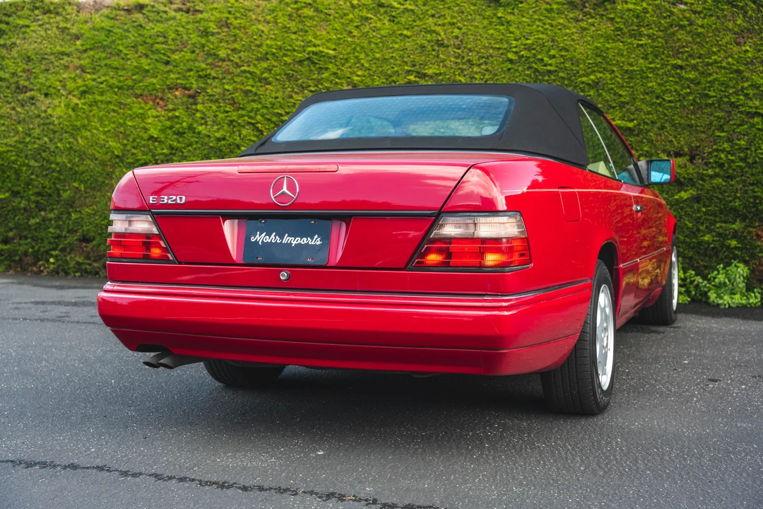 1995 Mercedes-Benz W124 E-Class - Image 17 of 31