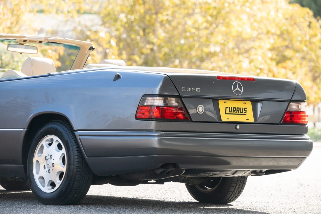 1995 Mercedes-Benz W124 E-Class - Image 18 of 31