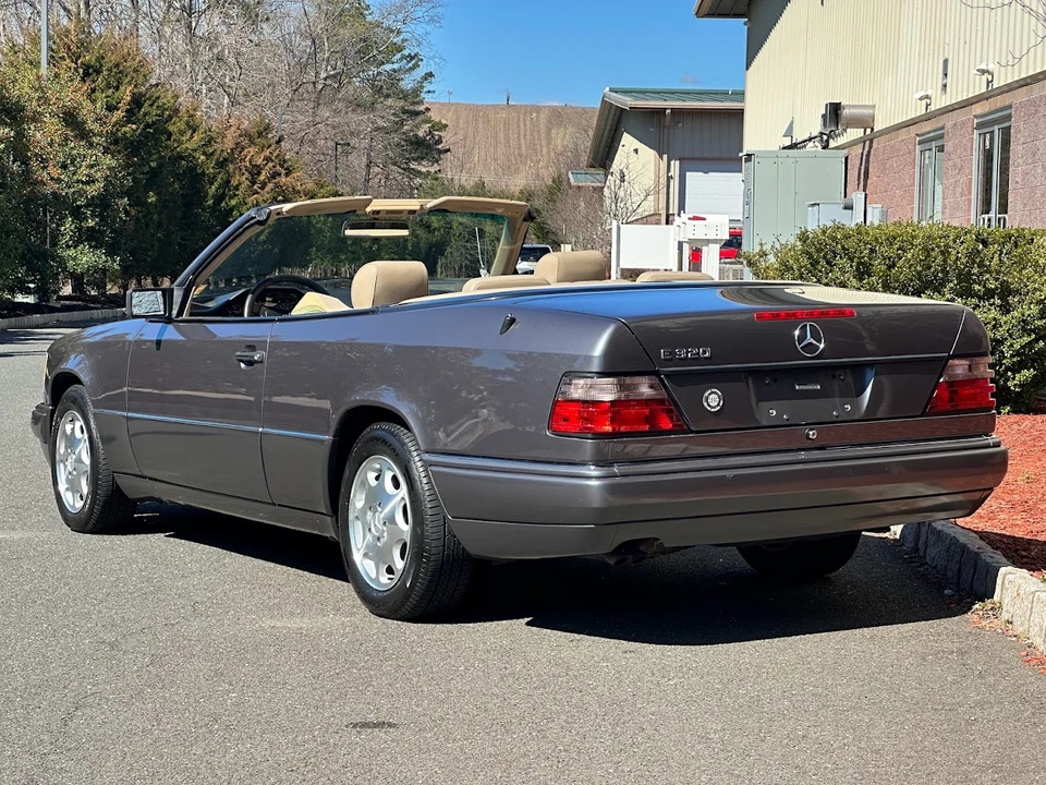 1995 Mercedes-Benz W124 E-Class - Image 15 of 31