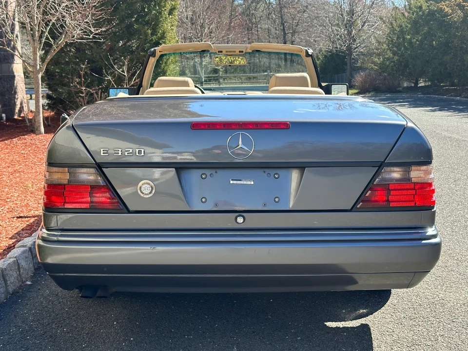 1995 Mercedes-Benz W124 E-Class - Image 17 of 31