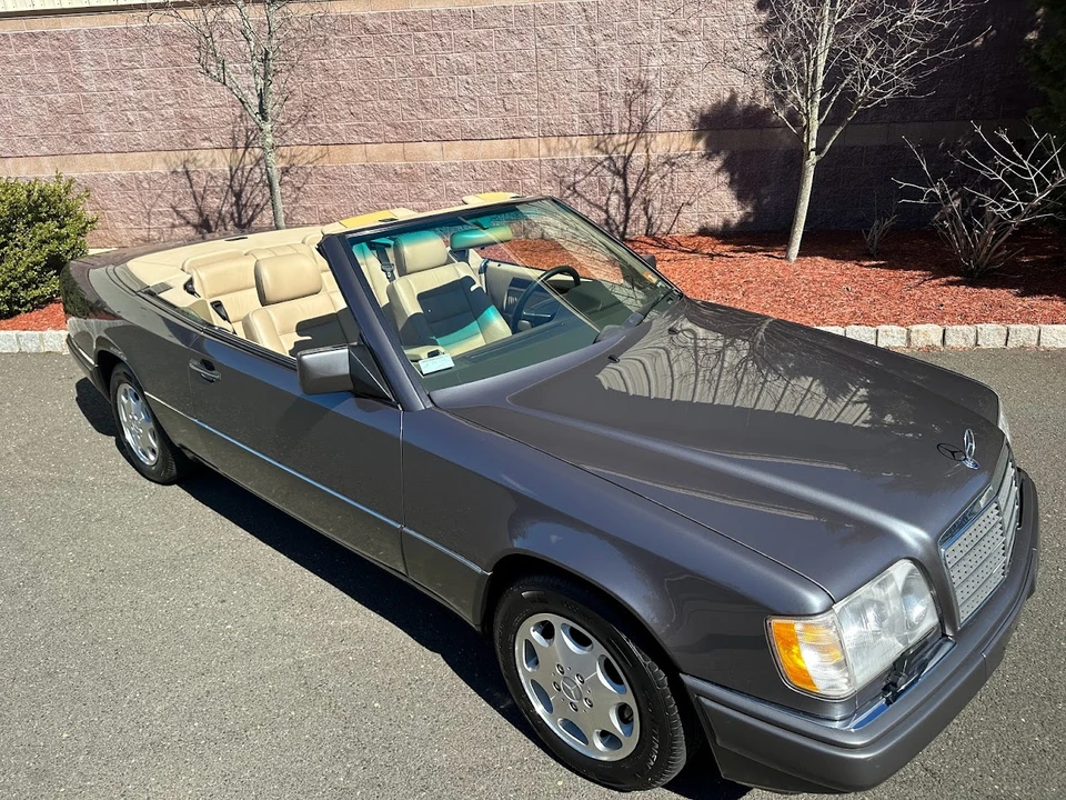 1995 Mercedes-Benz W124 E-Class - Image 2 of 31