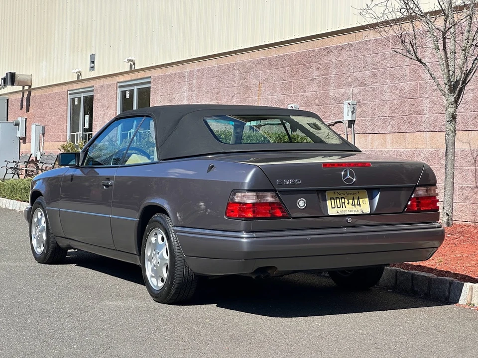 1995 Mercedes-Benz W124 E-Class - Image 29 of 31