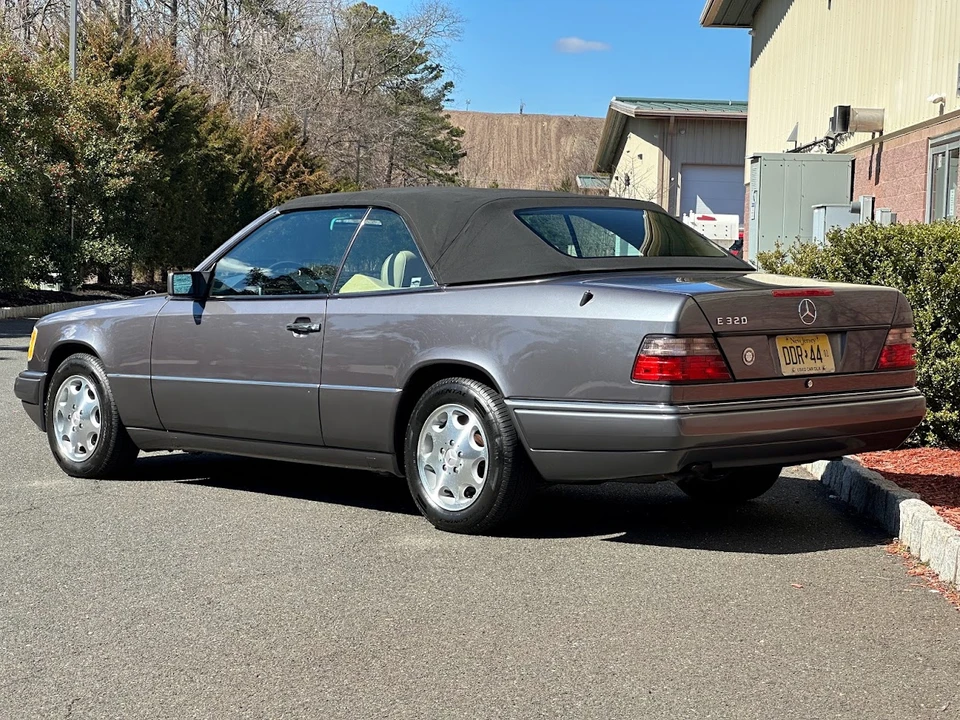 1995 Mercedes-Benz W124 E-Class - Image 28 of 31