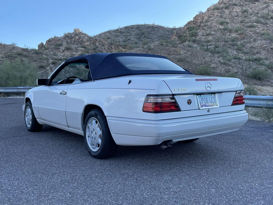 1995 Mercedes-Benz W124 E-Class - Image 18 of 31