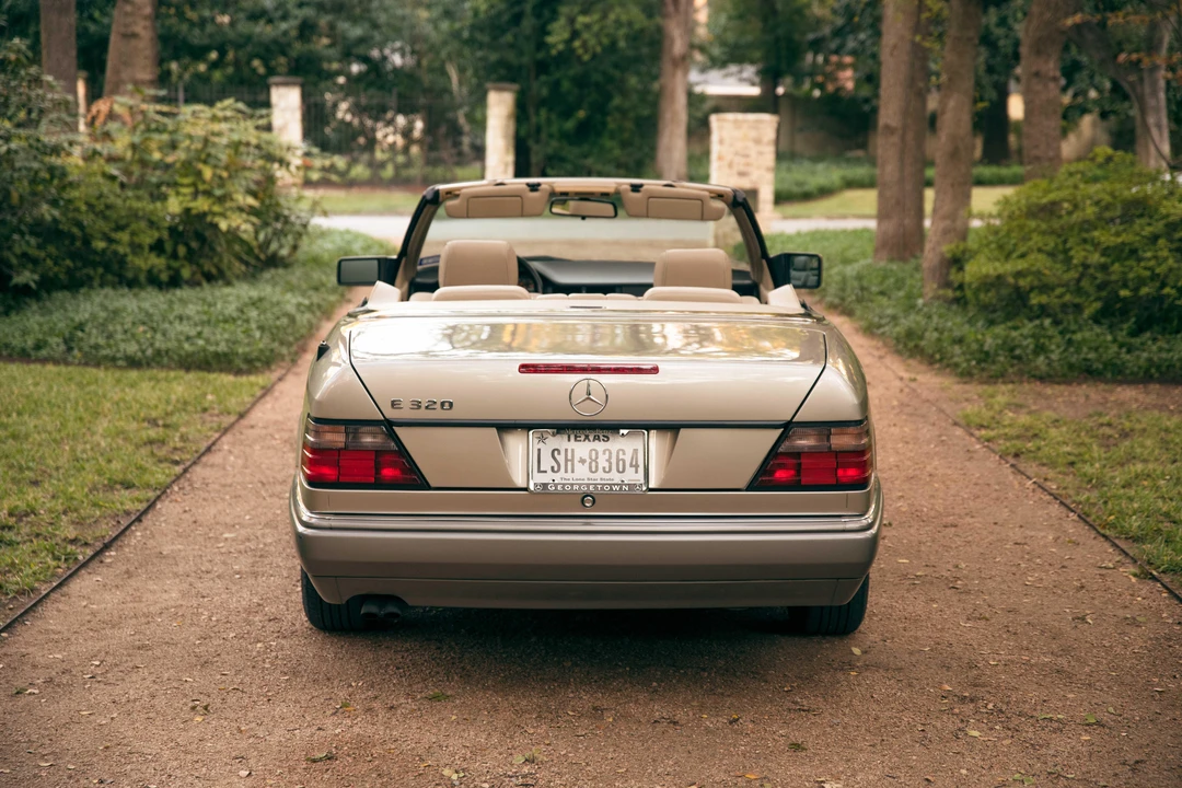 1995 Mercedes-Benz W124 E-Class - Image 19 of 31