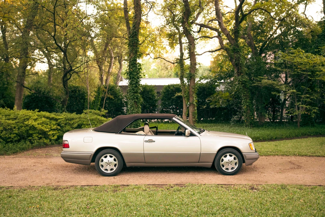 1995 Mercedes-Benz W124 E-Class - Image 26 of 31