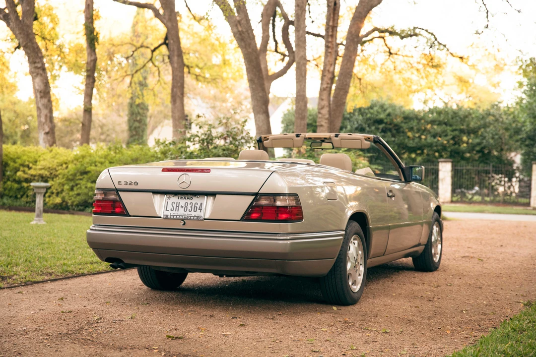 1995 Mercedes-Benz W124 E-Class - Image 23 of 31