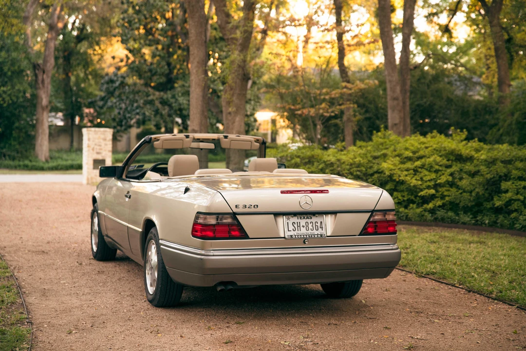 1995 Mercedes-Benz W124 E-Class - Image 16 of 31