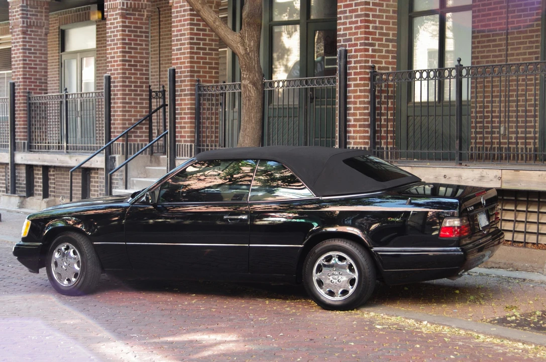 1995 Mercedes-Benz W124 E-Class - Image 11 of 31