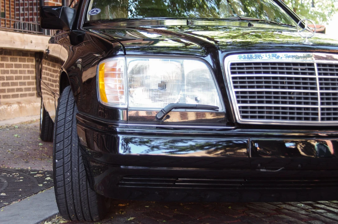 1995 Mercedes-Benz W124 E-Class - Image 30 of 31