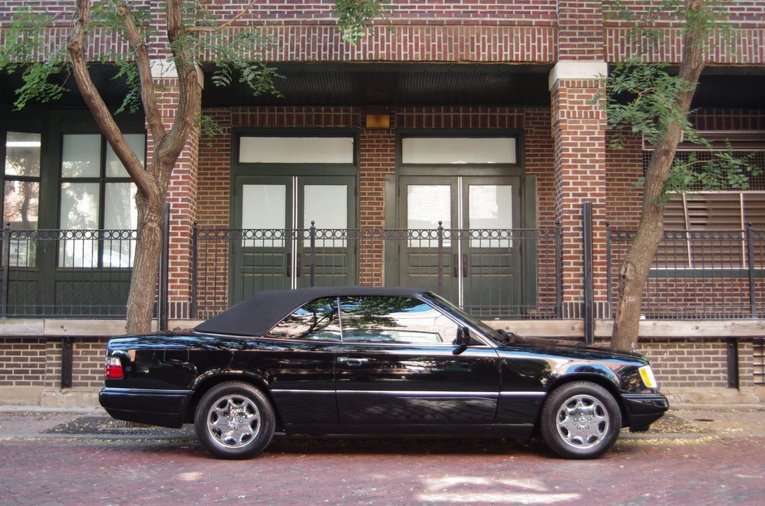 1995 Mercedes-Benz W124 E-Class - Image 15 of 31