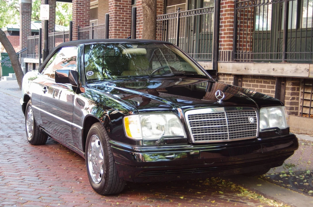 1995 Mercedes-Benz W124 E-Class - Image 17 of 31