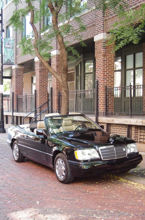 1995 Mercedes-Benz W124 E-Class - Image 25 of 31