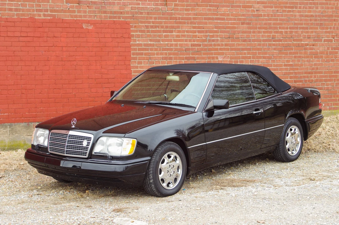 1995 Mercedes-Benz W124 E-Class - Image 8 of 31