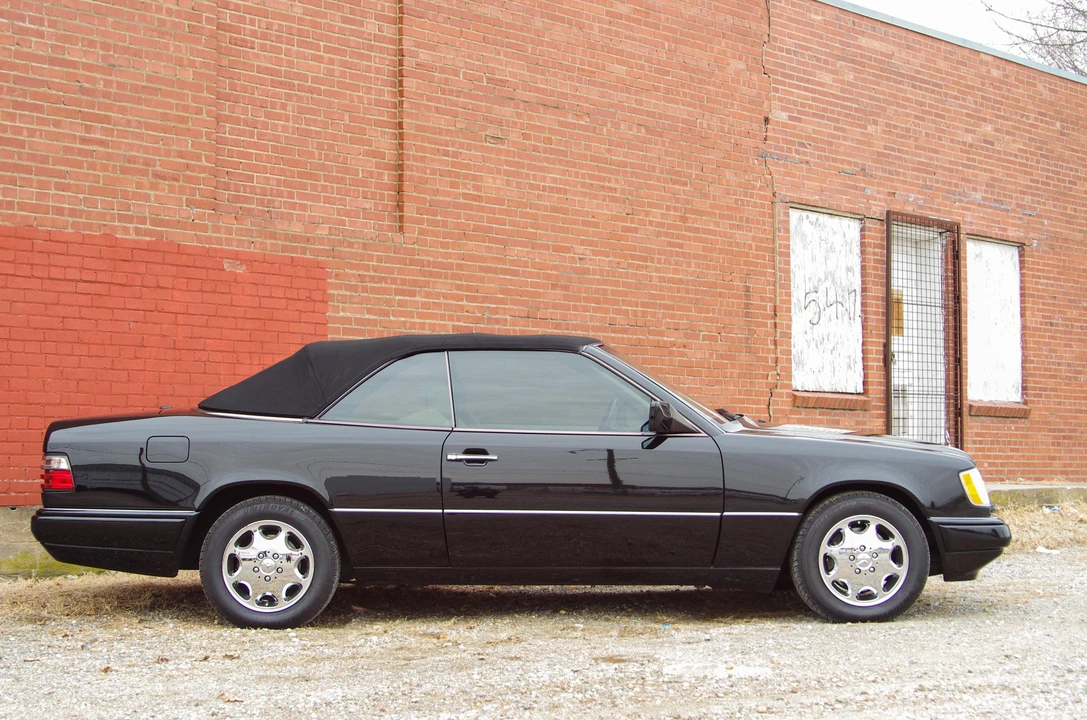 1995 Mercedes-Benz W124 E-Class - Image 16 of 31