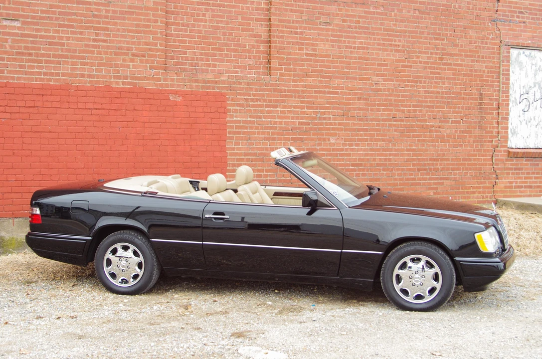 1995 Mercedes-Benz W124 E-Class - Image 18 of 31