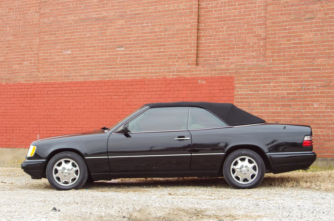 1995 Mercedes-Benz W124 E-Class - Image 12 of 31
