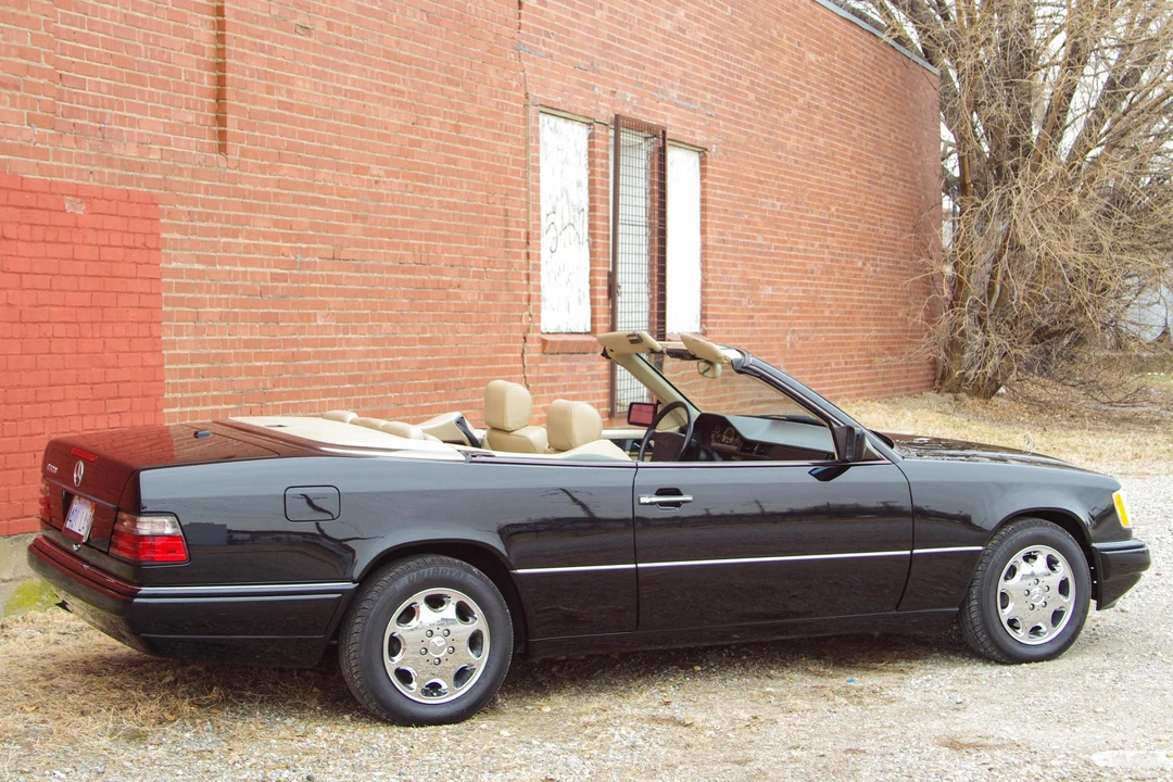 1995 Mercedes-Benz W124 E-Class - Image 4 of 31