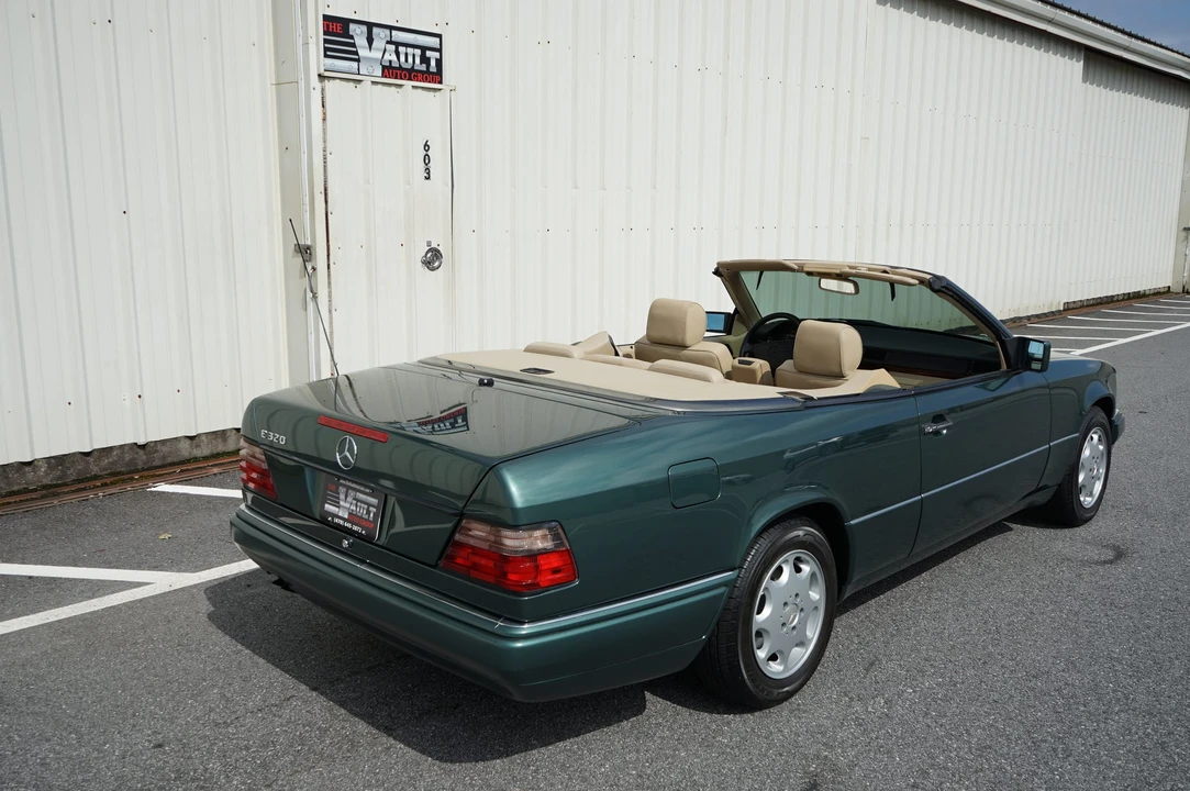 1995 Mercedes-Benz W124 E-Class - Image 16 of 31