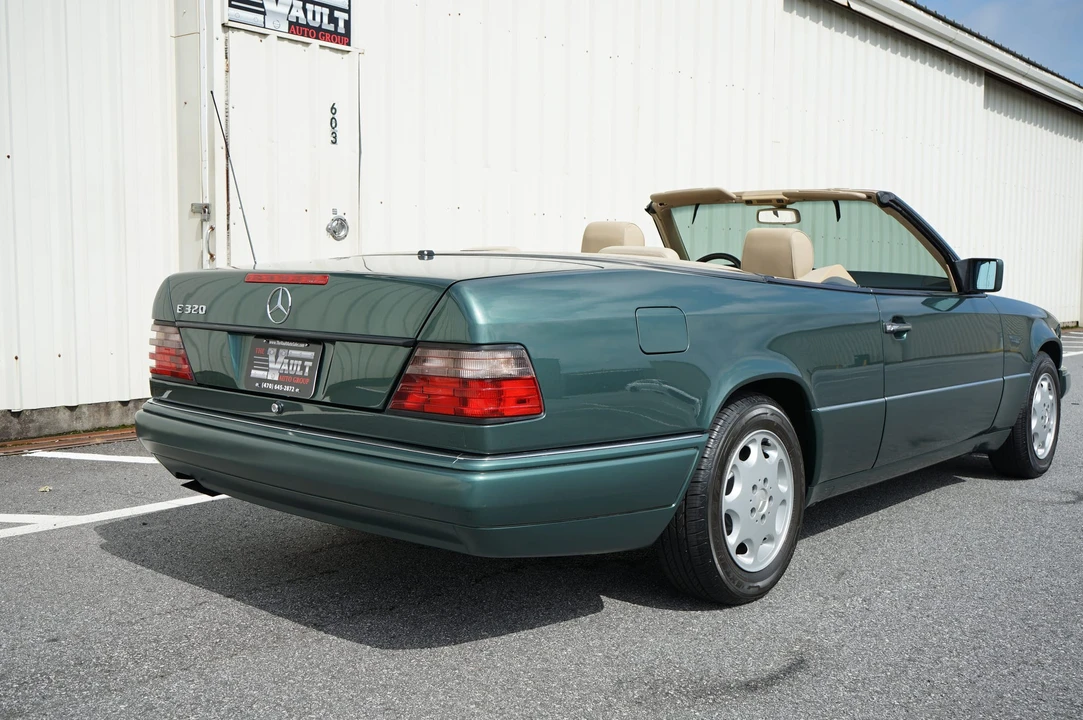 1995 Mercedes-Benz W124 E-Class - Image 15 of 31