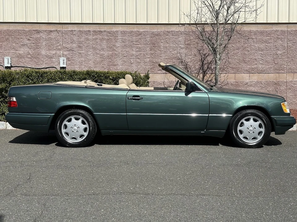 1995 Mercedes-Benz W124 E-Class - Image 12 of 31