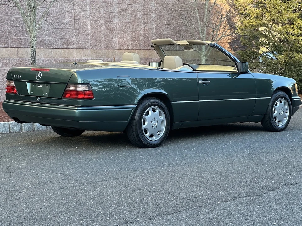 1995 Mercedes-Benz W124 E-Class - Image 13 of 31