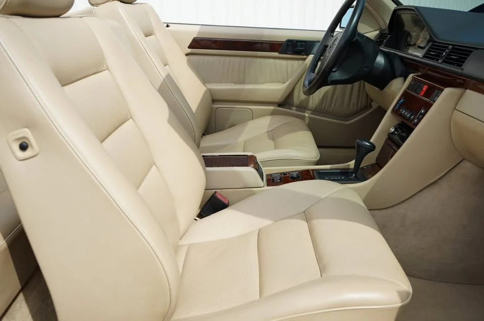 1995 Mercedes-Benz W124 E-Class - Image 11 of 20