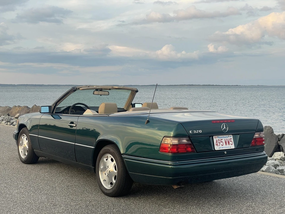 1995 Mercedes-Benz W124 E-Class - Image 11 of 31