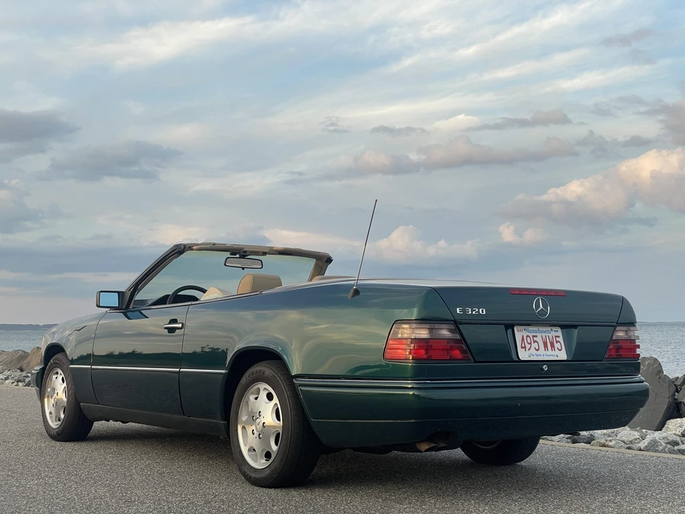 1995 Mercedes-Benz W124 E-Class - Image 12 of 31