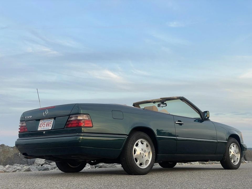 1995 Mercedes-Benz W124 E-Class - Image 16 of 31