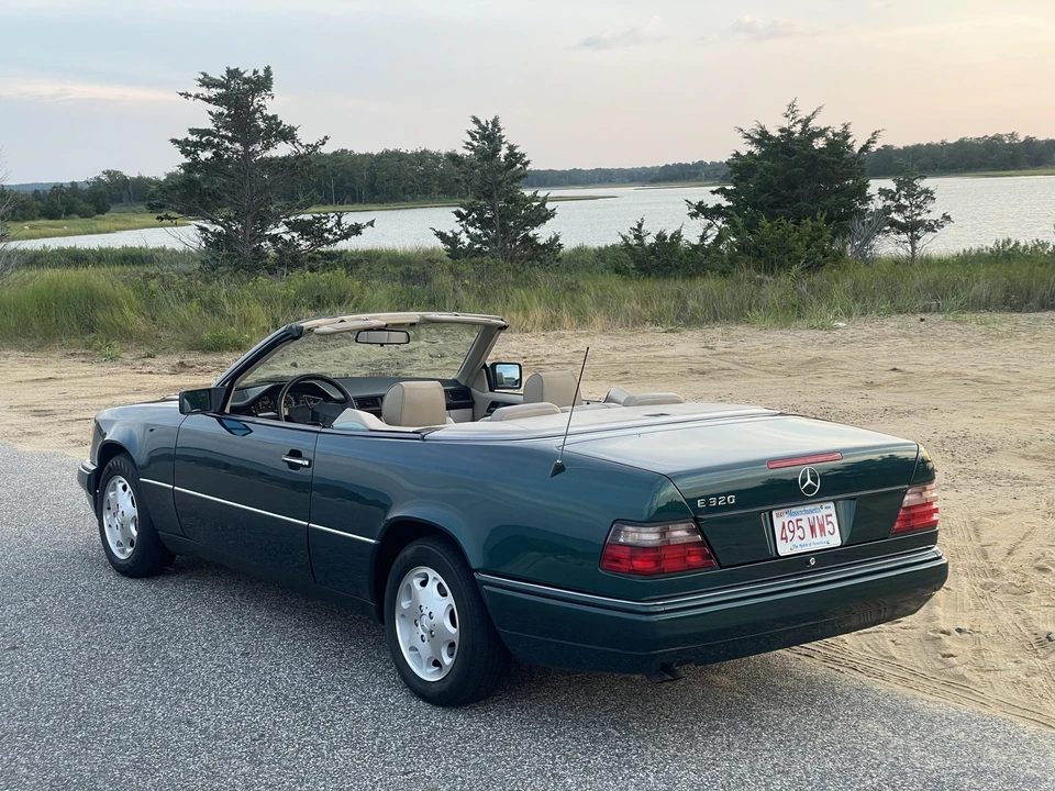 1995 Mercedes-Benz W124 E-Class - Image 13 of 31