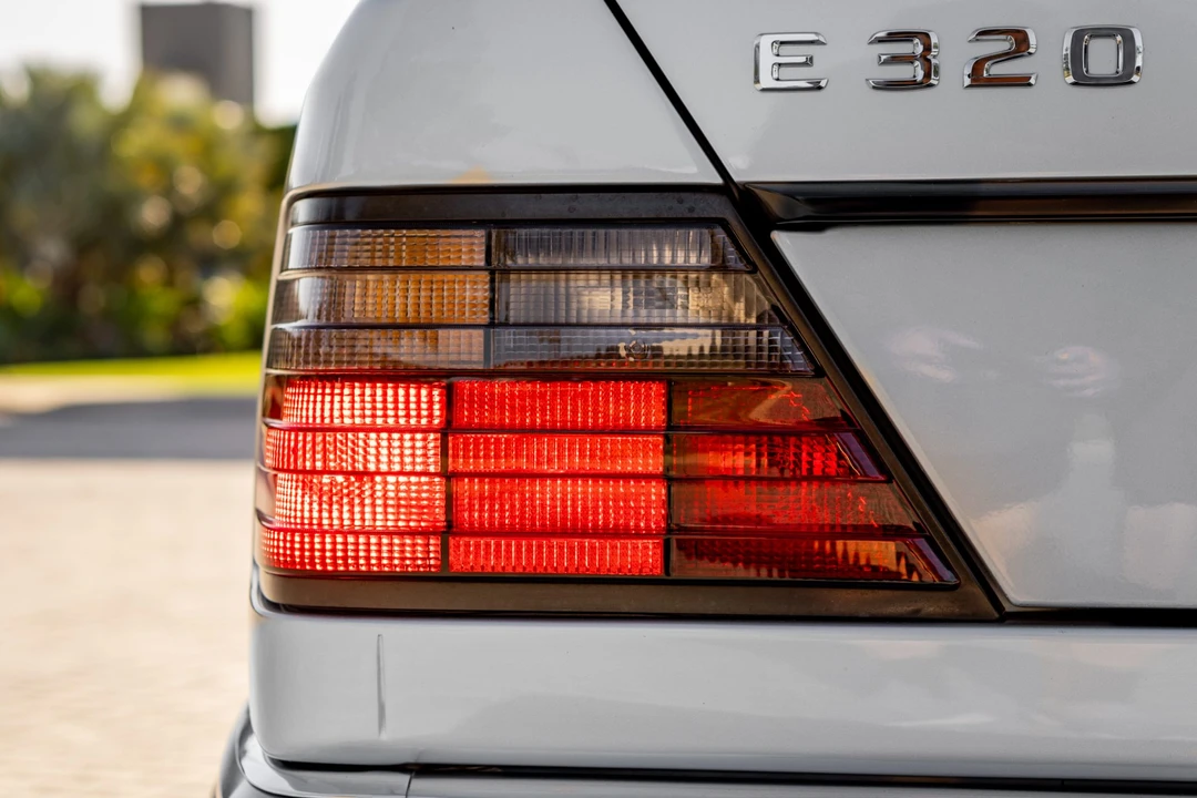 1995 Mercedes-Benz W124 E-Class - Image 23 of 31