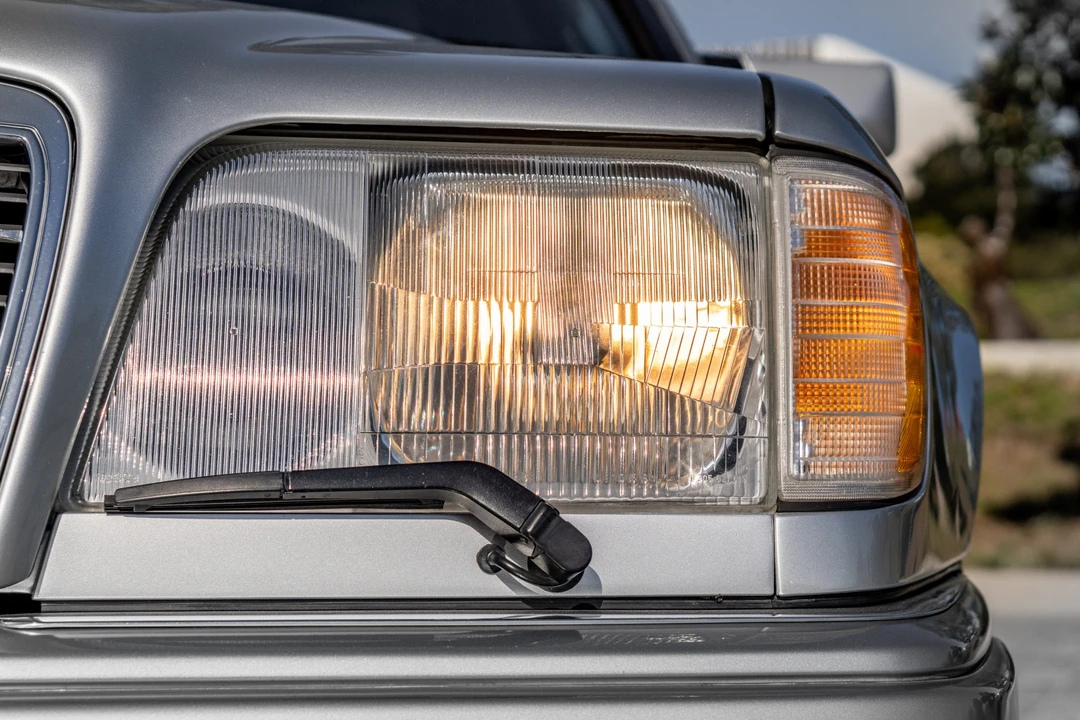 1995 Mercedes-Benz W124 E-Class - Image 20 of 31