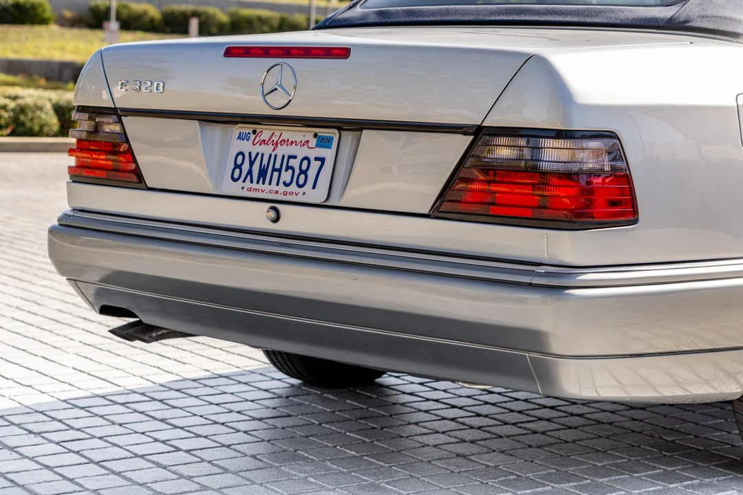 1995 Mercedes-Benz W124 E-Class - Image 26 of 31