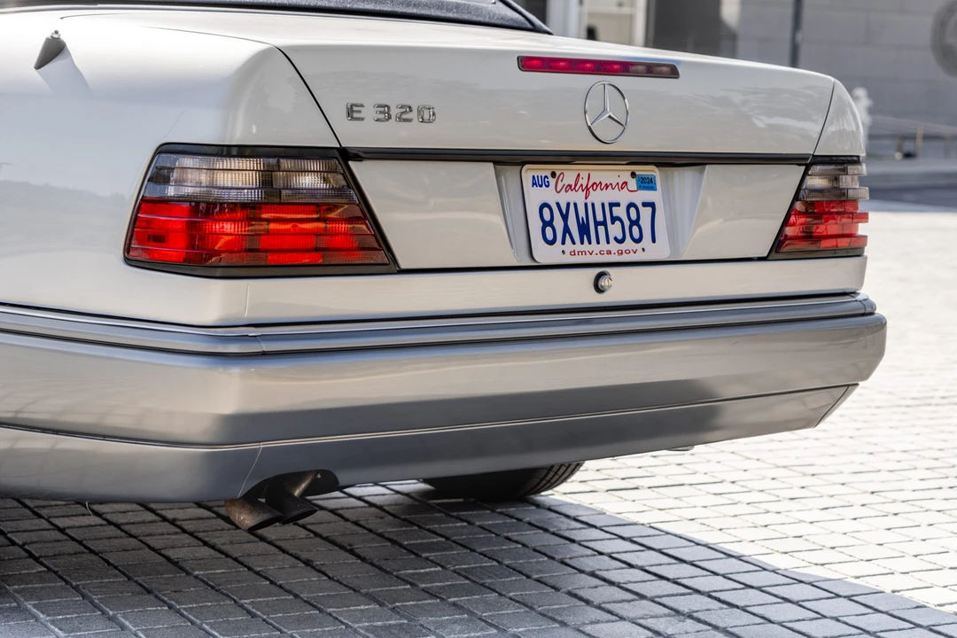 1995 Mercedes-Benz W124 E-Class - Image 25 of 31