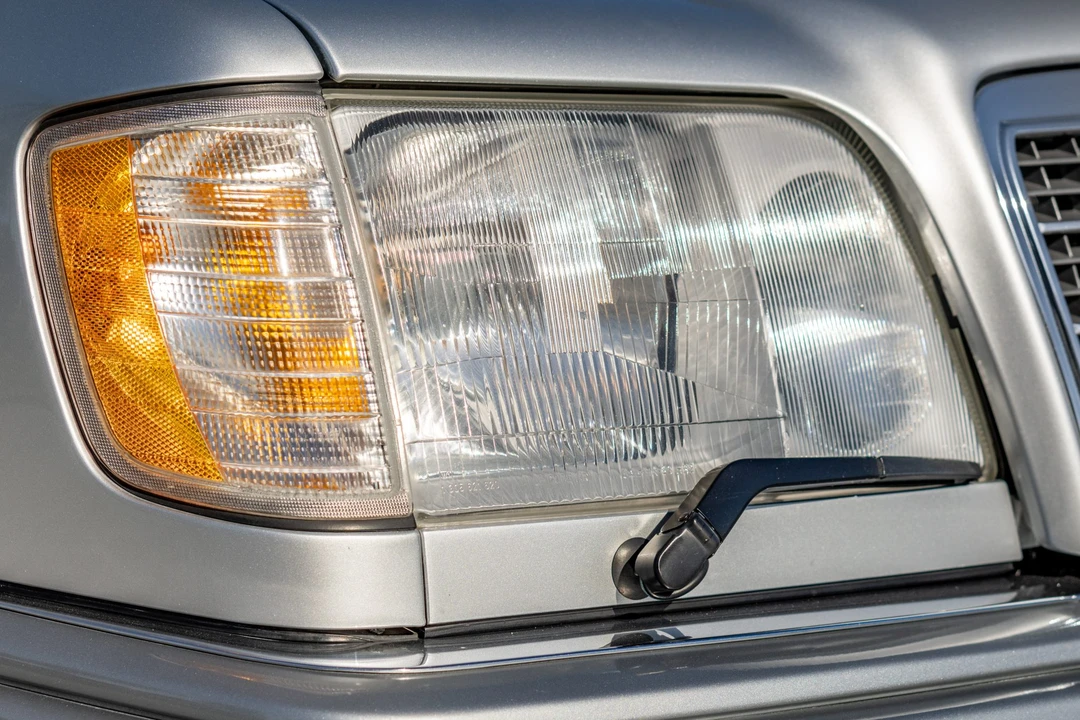 1995 Mercedes-Benz W124 E-Class - Image 21 of 31