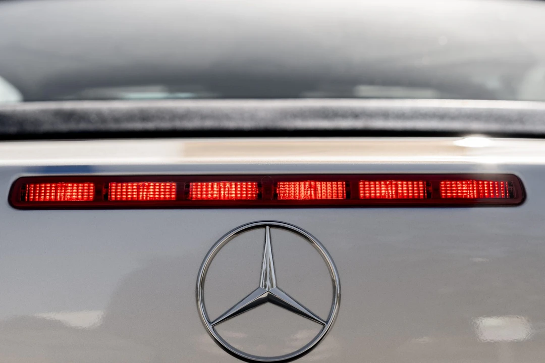 1995 Mercedes-Benz W124 E-Class - Image 29 of 31
