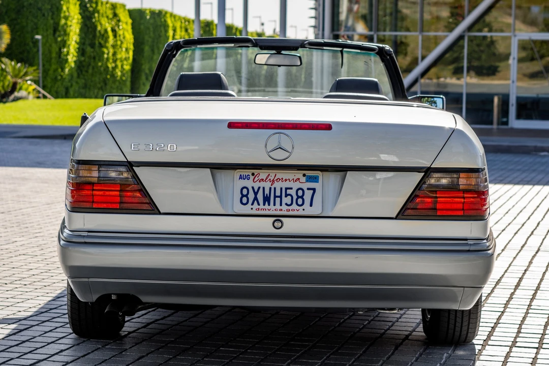 1995 Mercedes-Benz W124 E-Class - Image 6 of 31
