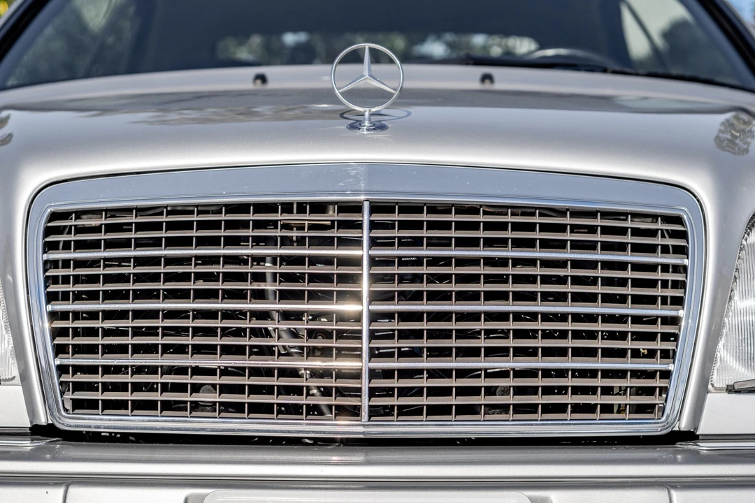 1995 Mercedes-Benz W124 E-Class - Image 30 of 31