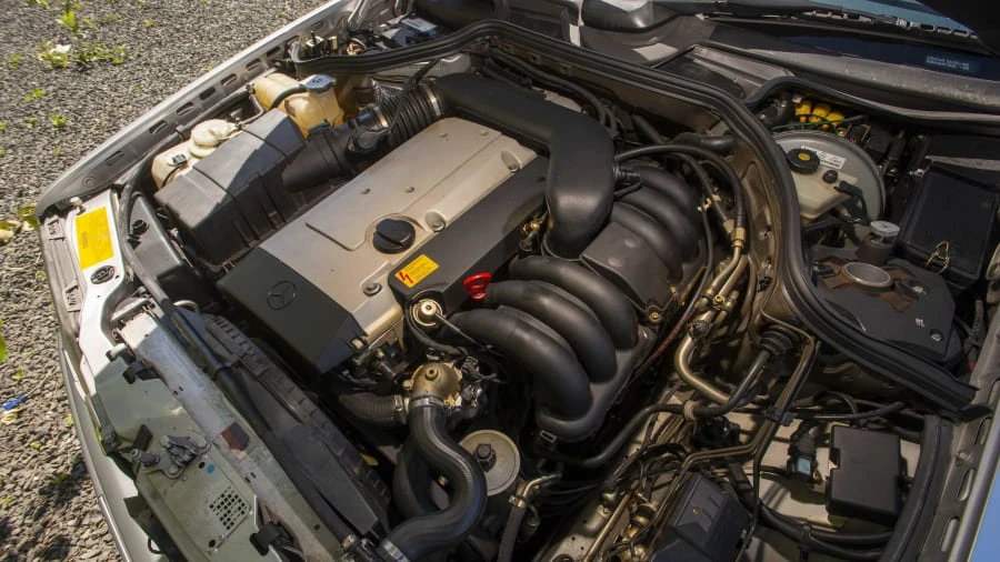 1995 Mercedes-Benz W124 E-Class - Image 10 of 25
