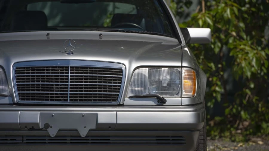 1995 Mercedes-Benz W124 E-Class - Image 13 of 25