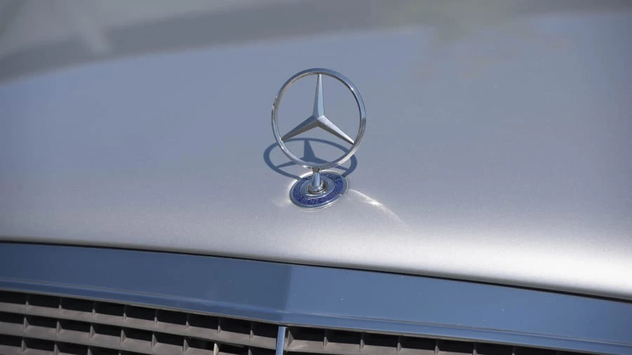 1995 Mercedes-Benz W124 E-Class - Image 17 of 25