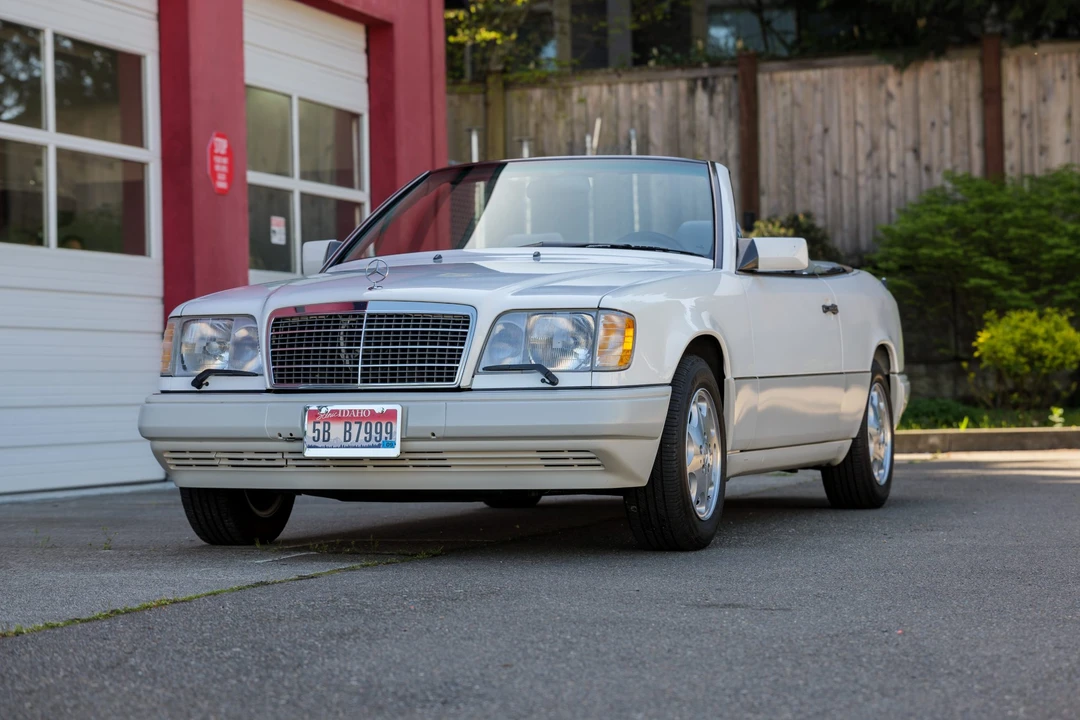 1995 Mercedes-Benz W124 E-Class - Image 2 of 31