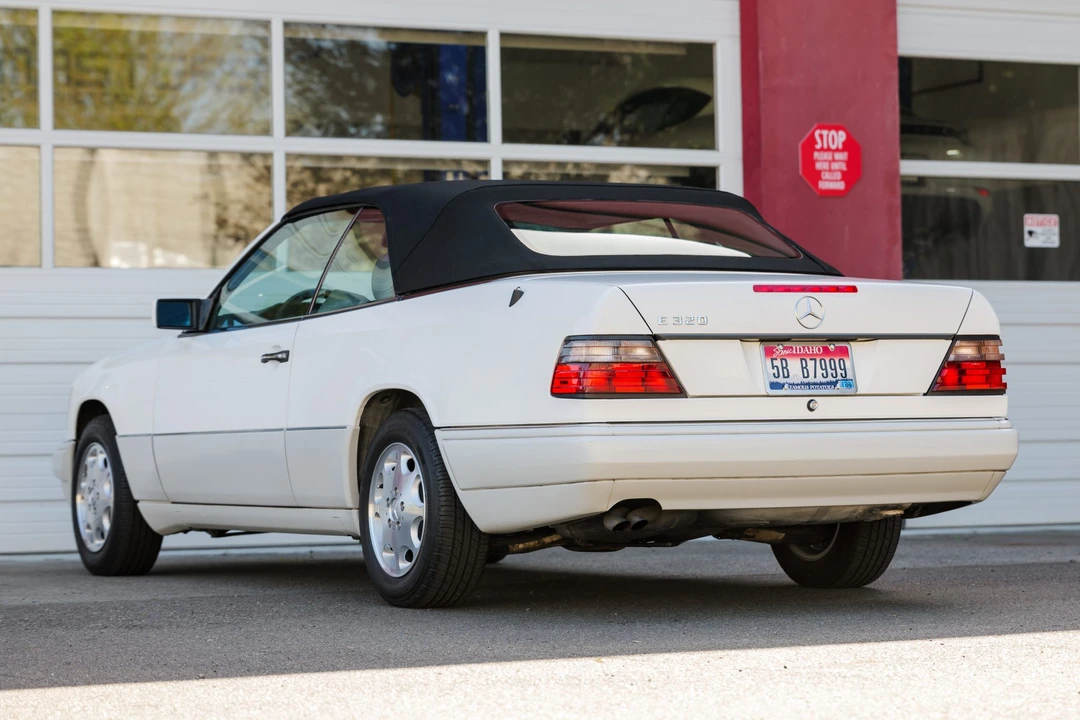 1995 Mercedes-Benz W124 E-Class - Image 26 of 31