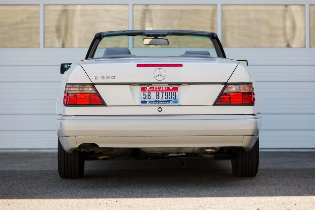 1995 Mercedes-Benz W124 E-Class - Image 11 of 31