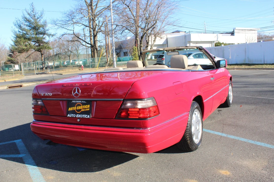 1995 Mercedes-Benz W124 E-Class - Image 6 of 31