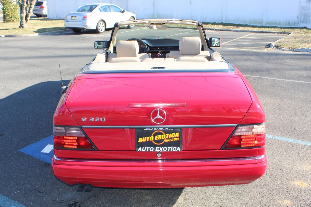 1995 Mercedes-Benz W124 E-Class - Image 7 of 31